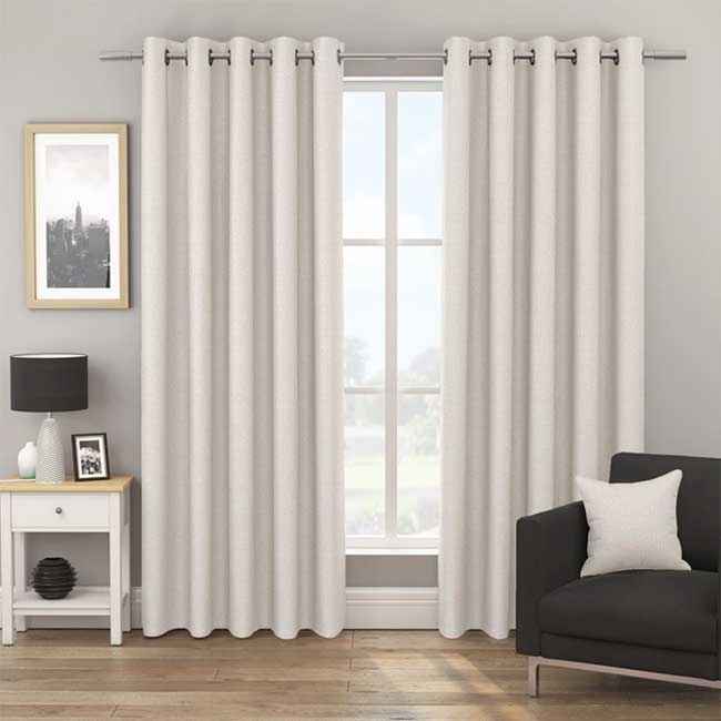 Rèm vải là một loại rèm được làm từ chất liệu vải